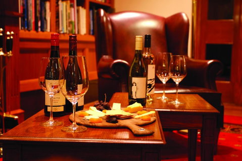 Grand Hotel Melbourne - Queensland Tourism 31