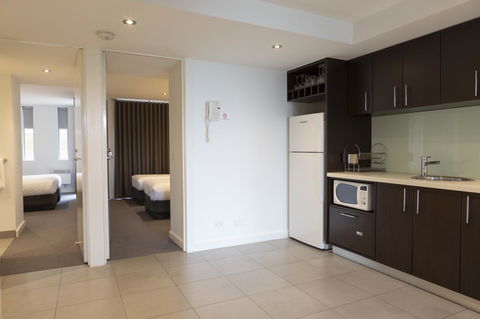 The Dolphin Apartments - QLD Tourism 2