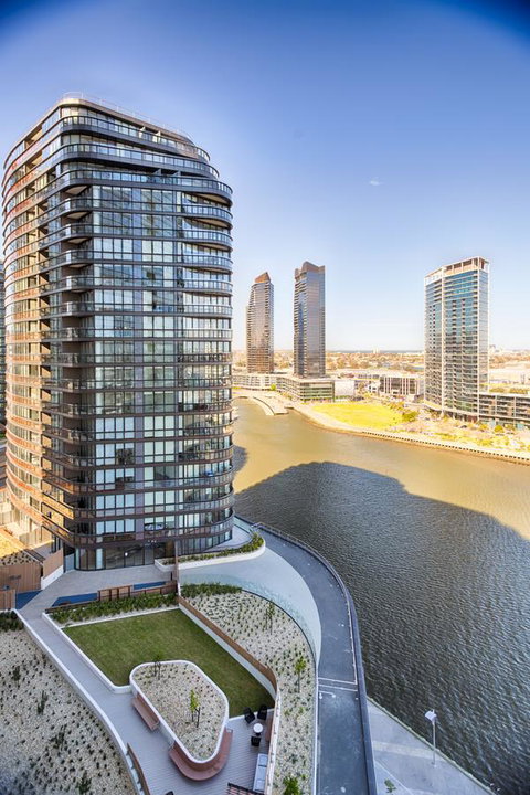 Orange Stay Apartments - QLD Tourism 0