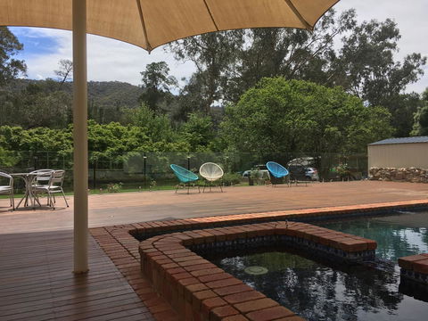 Bright Chalet - Queensland Tourism 19