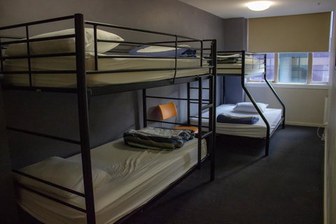 Nomads Melbourne Backpackers - Queensland Tourism 40