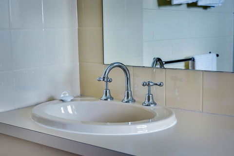 Allambi Holiday Apartments - Queensland Tourism 40