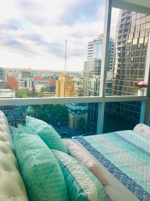 La Maison - Great View, Free Parking, Pool, Gym, Perfectly Located 2BR Apartment - Queensland Tourism 19