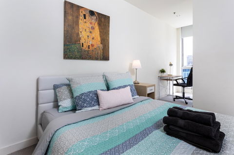 La Maison - Great View, Free Parking, Pool, Gym, Perfectly Located 2BR Apartment - Queensland Tourism 4