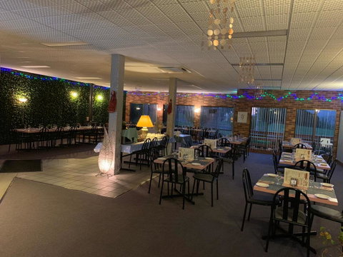 Mountain Creek Motel Bar & Restaurant - Queensland Tourism 14