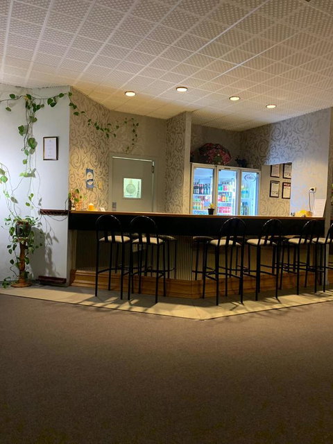 Mountain Creek Motel Bar & Restaurant - Queensland Tourism 18