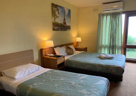 Mountain Creek Motel Bar & Restaurant - Queensland Tourism 32
