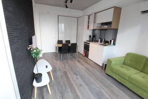 Carlson View Serviced Apartments - Queensland Tourism 13