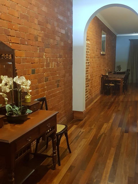 Sublime Spa Apartments - QLD Tourism 16