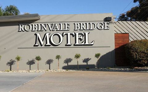 Robinvale Bridge Motel - QLD Tourism 15