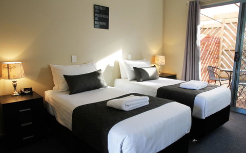 Robinvale Bridge Motel - QLD Tourism 11