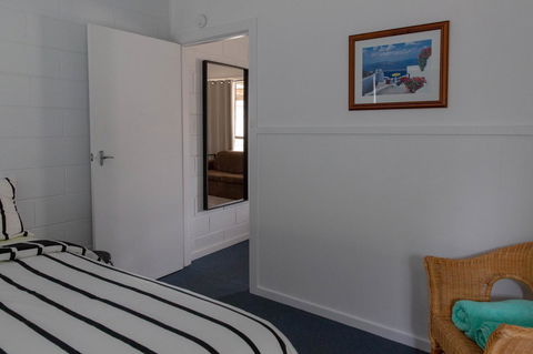 Prom Coast Apartments - Queensland Tourism 1