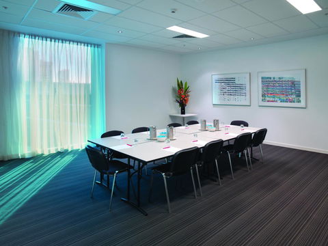Travelodge Hotel Melbourne Docklands - QLD Tourism 22