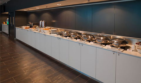 Travelodge Hotel Melbourne Docklands - QLD Tourism 12