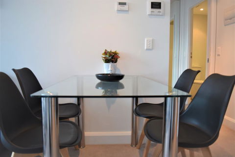Executive Stay Little Collins Street - Queensland Tourism 10