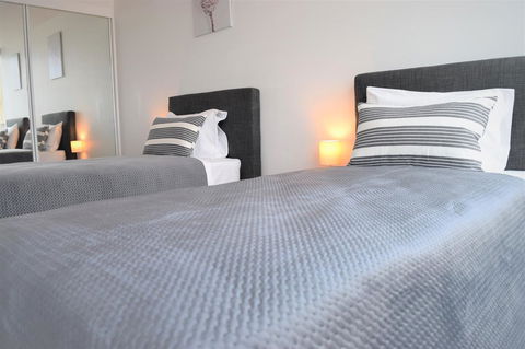 Executive Stay Little Collins Street - Queensland Tourism 5