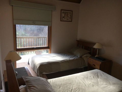 Shady Brook Cottages - Queensland Tourism 19