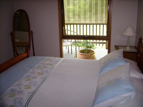 Shady Brook Cottages - Queensland Tourism 25