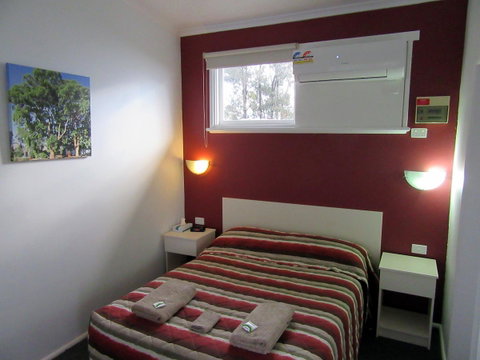 The Highlander Motel - 24HR Check In - QLD Tourism 10