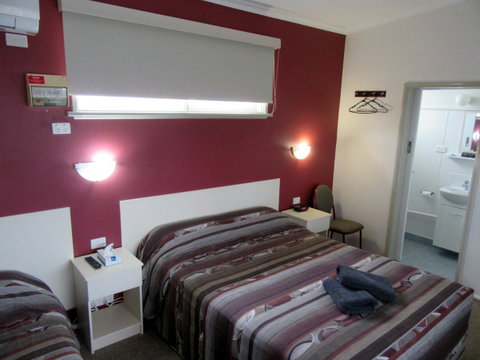 The Highlander Motel - 24HR Check In - QLD Tourism 2