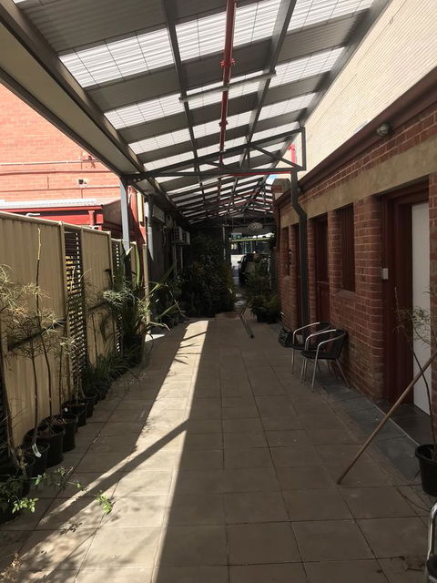 CROWN CENTRAL BUSINESS DISTRICT MOTEL - NO UNDER 18s - QLD Tourism 14