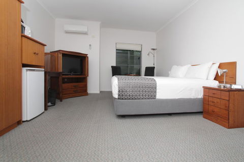 Quality Inn & Suites The Menzies - QLD Tourism 4