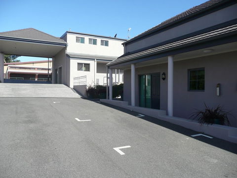 Quality Inn & Suites The Menzies - QLD Tourism 5