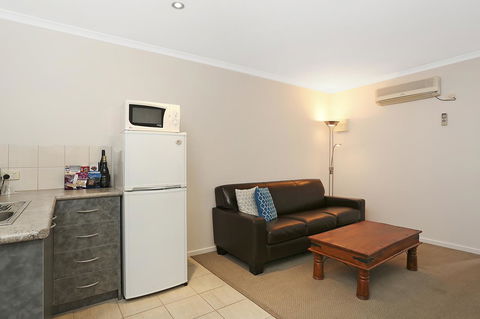 Quality Inn & Suites The Menzies - QLD Tourism 39