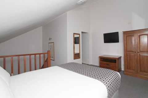 Quality Inn & Suites The Menzies - QLD Tourism 24