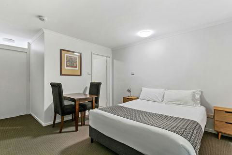 Quality Inn & Suites The Menzies - QLD Tourism 2