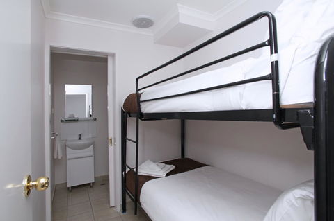 Quality Inn & Suites The Menzies - QLD Tourism 27
