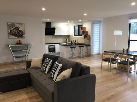 Apartments In Phillip Island Towers - Block C - QLD Tourism 43