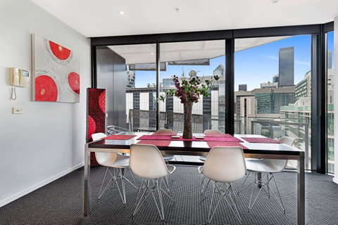 Docklands Executive Apartments - Melbourne - QLD Tourism 12