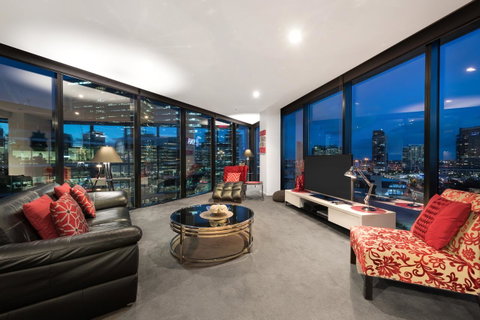 Docklands Executive Apartments - Melbourne - QLD Tourism 11