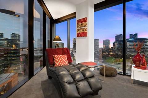 Docklands Executive Apartments - Melbourne - QLD Tourism 10