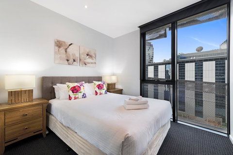 Docklands Executive Apartments - Melbourne - QLD Tourism 18