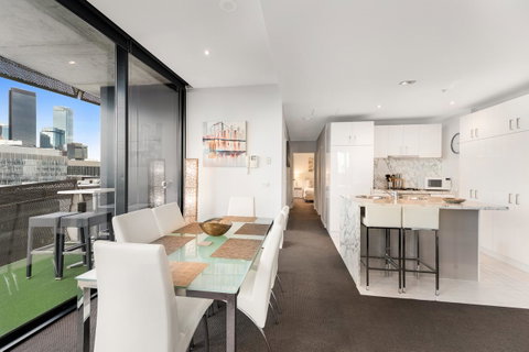 Docklands Executive Apartments - Melbourne - QLD Tourism 38