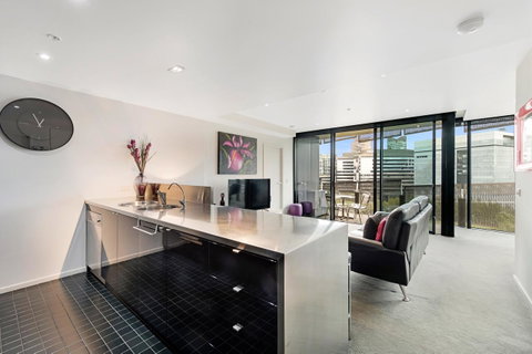 Docklands Executive Apartments - Melbourne - QLD Tourism 29