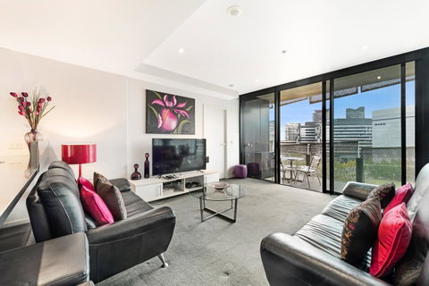 Docklands Executive Apartments - Melbourne - QLD Tourism 16