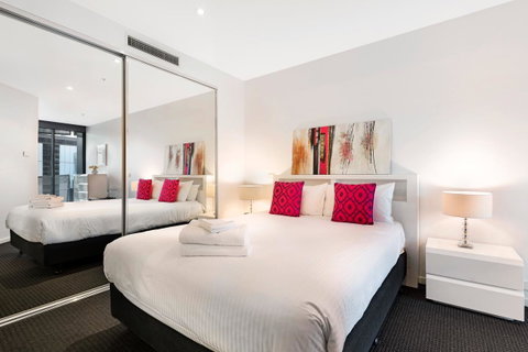 Docklands Executive Apartments - Melbourne - QLD Tourism 25