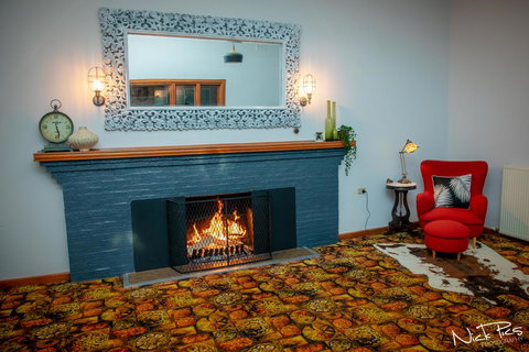 Amara Springs Guest House - Queensland Tourism 9