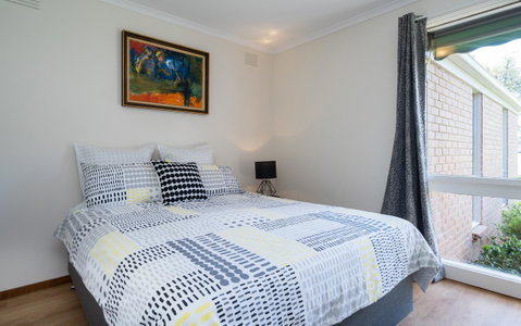 Uptown Frankston - QLD Tourism 4