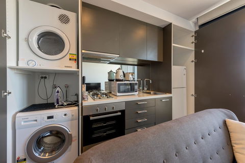 Amazing Accommodations : South Yarra - QLD Tourism 22