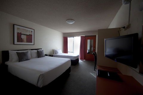 City Reach Motel - QLD Tourism 4