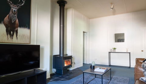 The Orchard House - Queensland Tourism 3