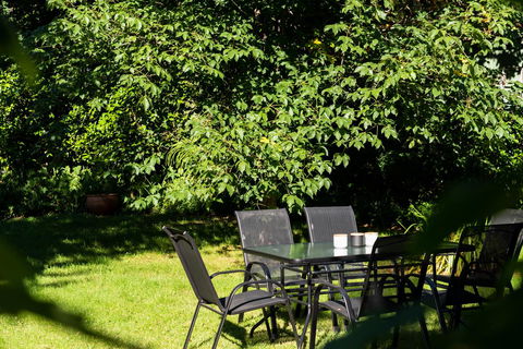 The Orchard House - Queensland Tourism 1
