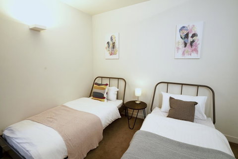 [Modern/Spacious]2BDR CBD FREE Carpark, FREE Wifi - Queensland Tourism 3