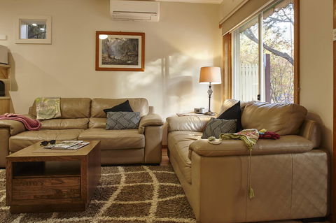 Goldfield Holiday Units - QLD Tourism 11