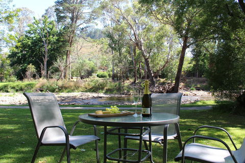 Goldfield Holiday Units - QLD Tourism 22