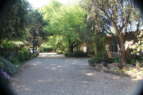 Goldfield Holiday Units - QLD Tourism 27